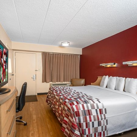 Red Roof Inn Philadelphia - Oxford Valley Langhorne Bagian luar foto