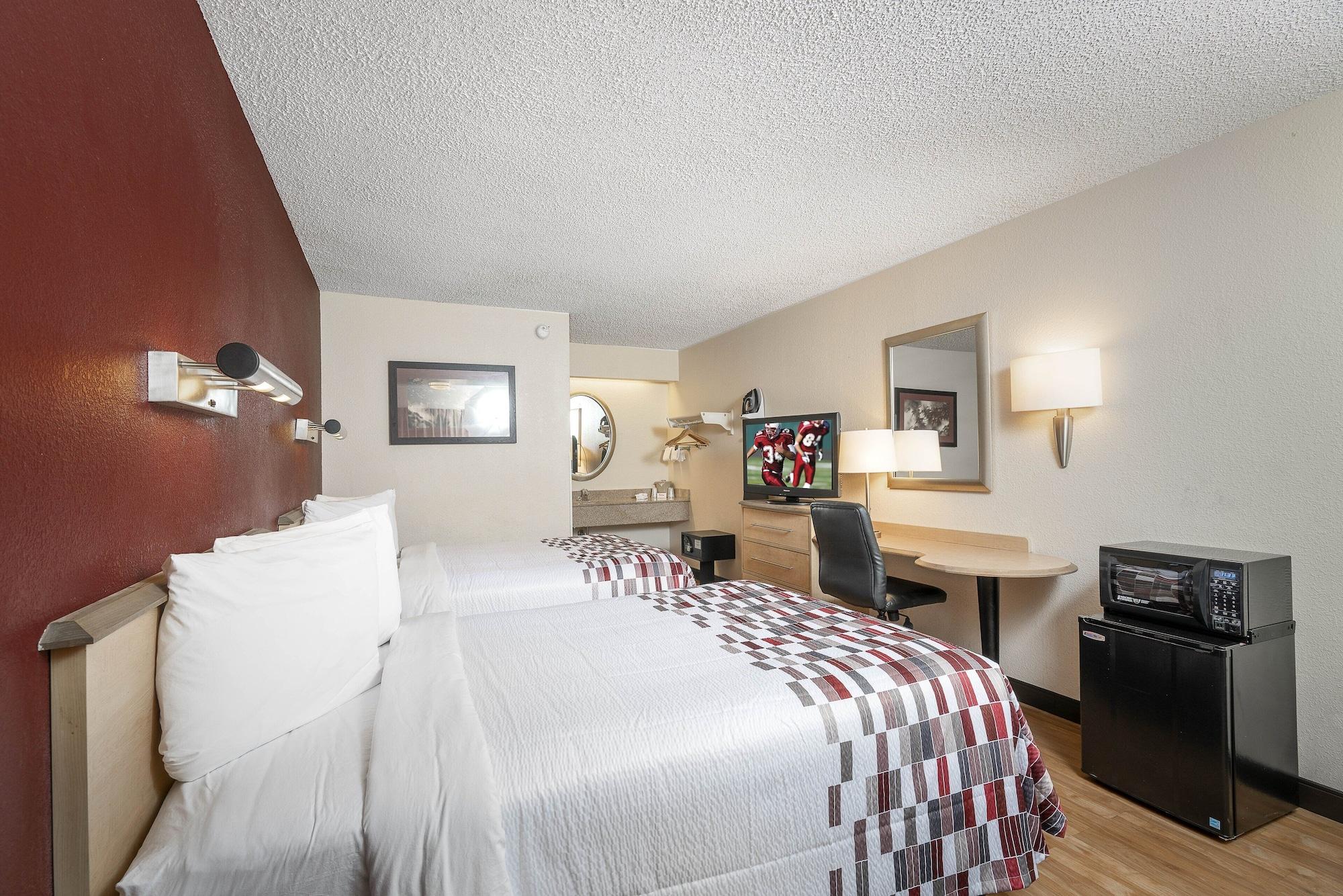 Red Roof Inn Philadelphia - Oxford Valley Langhorne Bagian luar foto