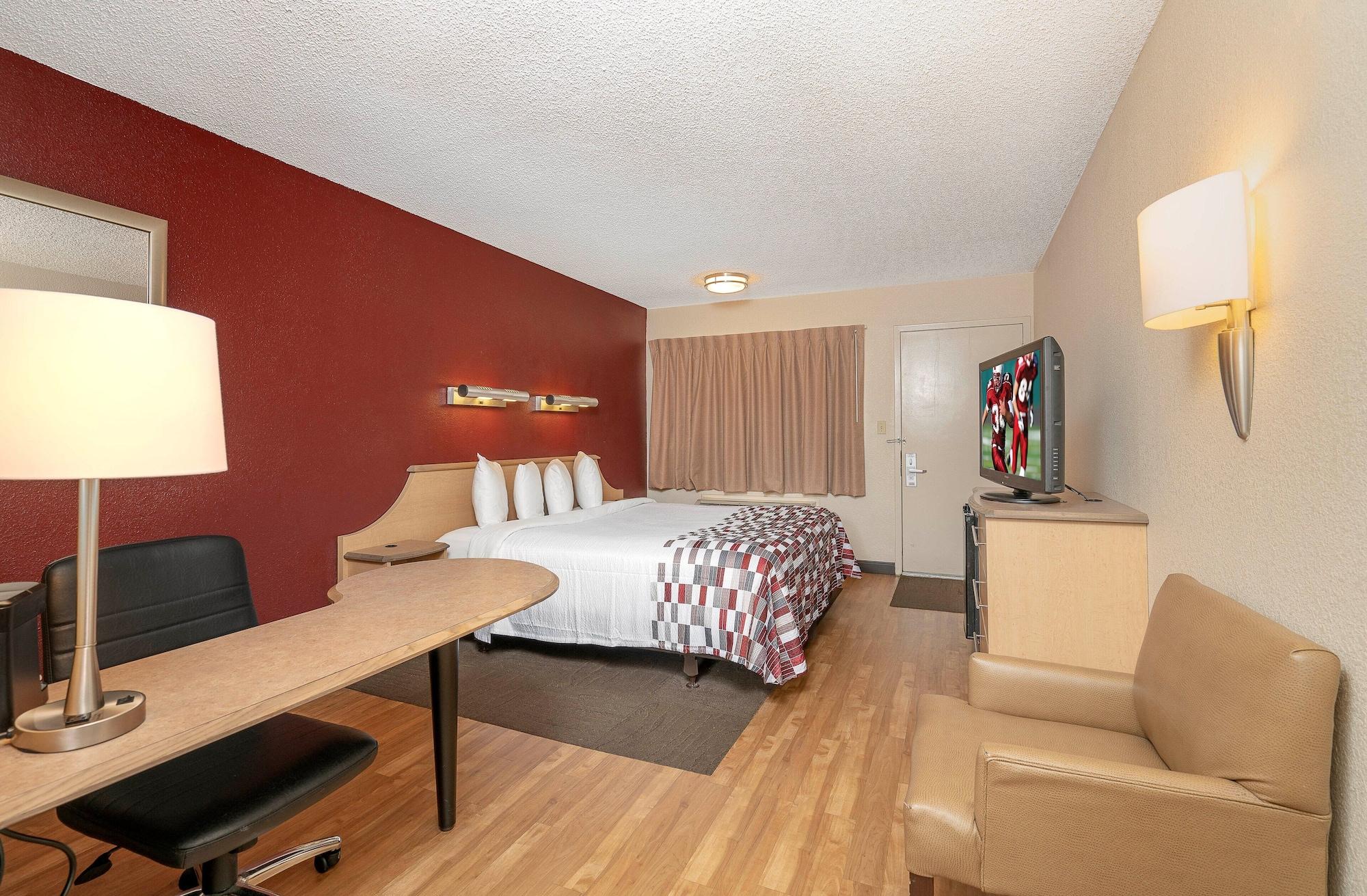 Red Roof Inn Philadelphia - Oxford Valley Langhorne Bagian luar foto