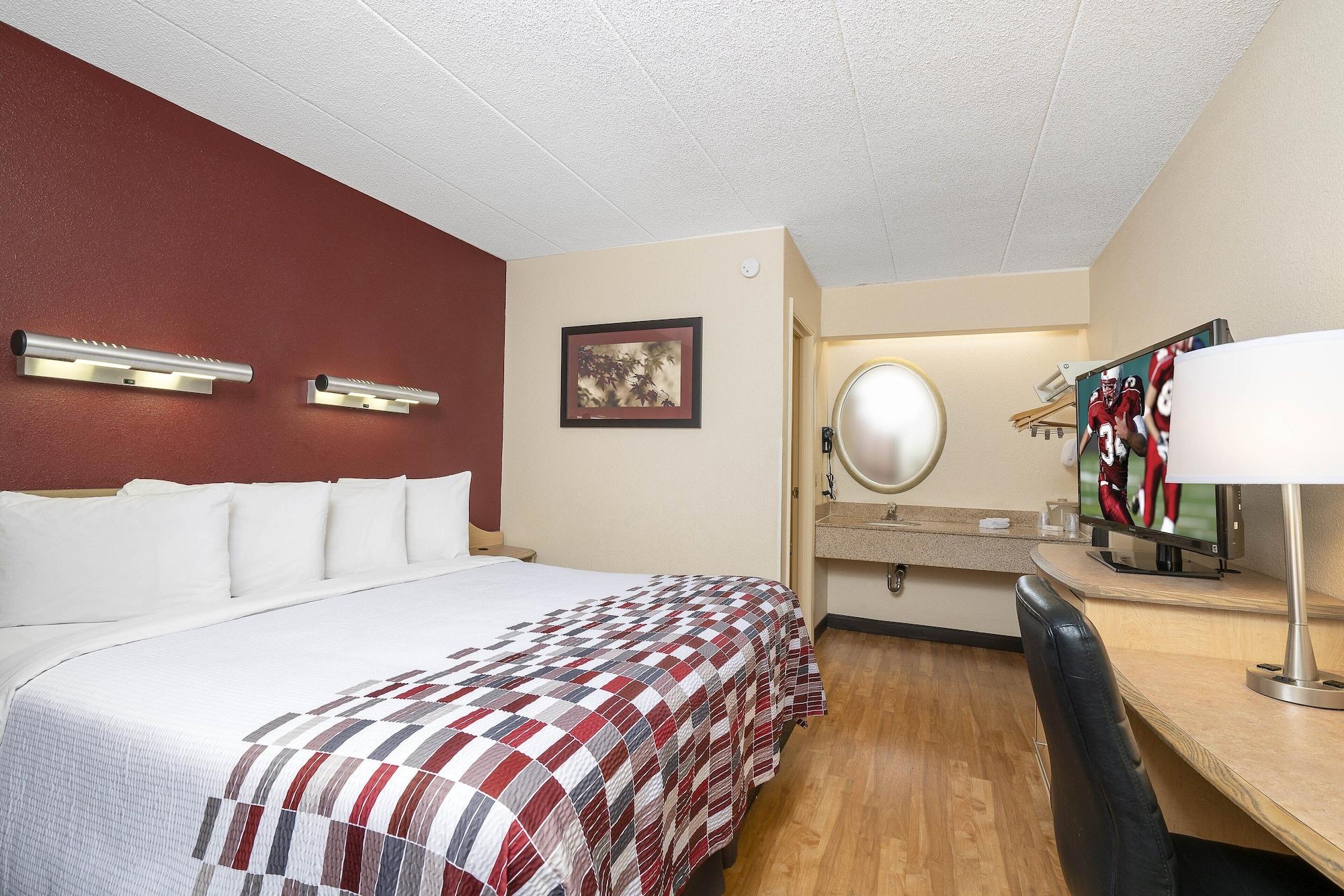 Red Roof Inn Philadelphia - Oxford Valley Langhorne Bagian luar foto