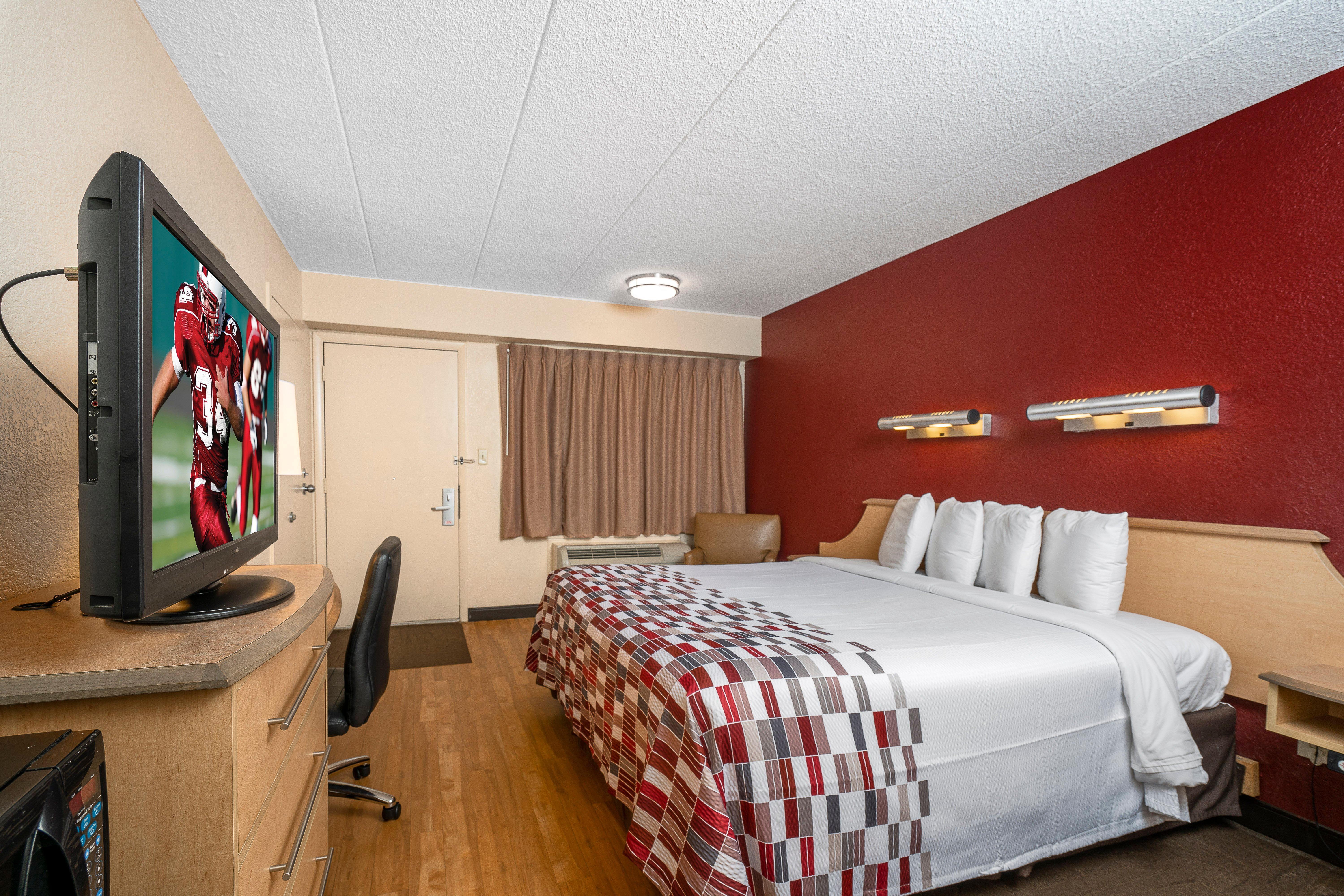 Red Roof Inn Philadelphia - Oxford Valley Langhorne Bagian luar foto