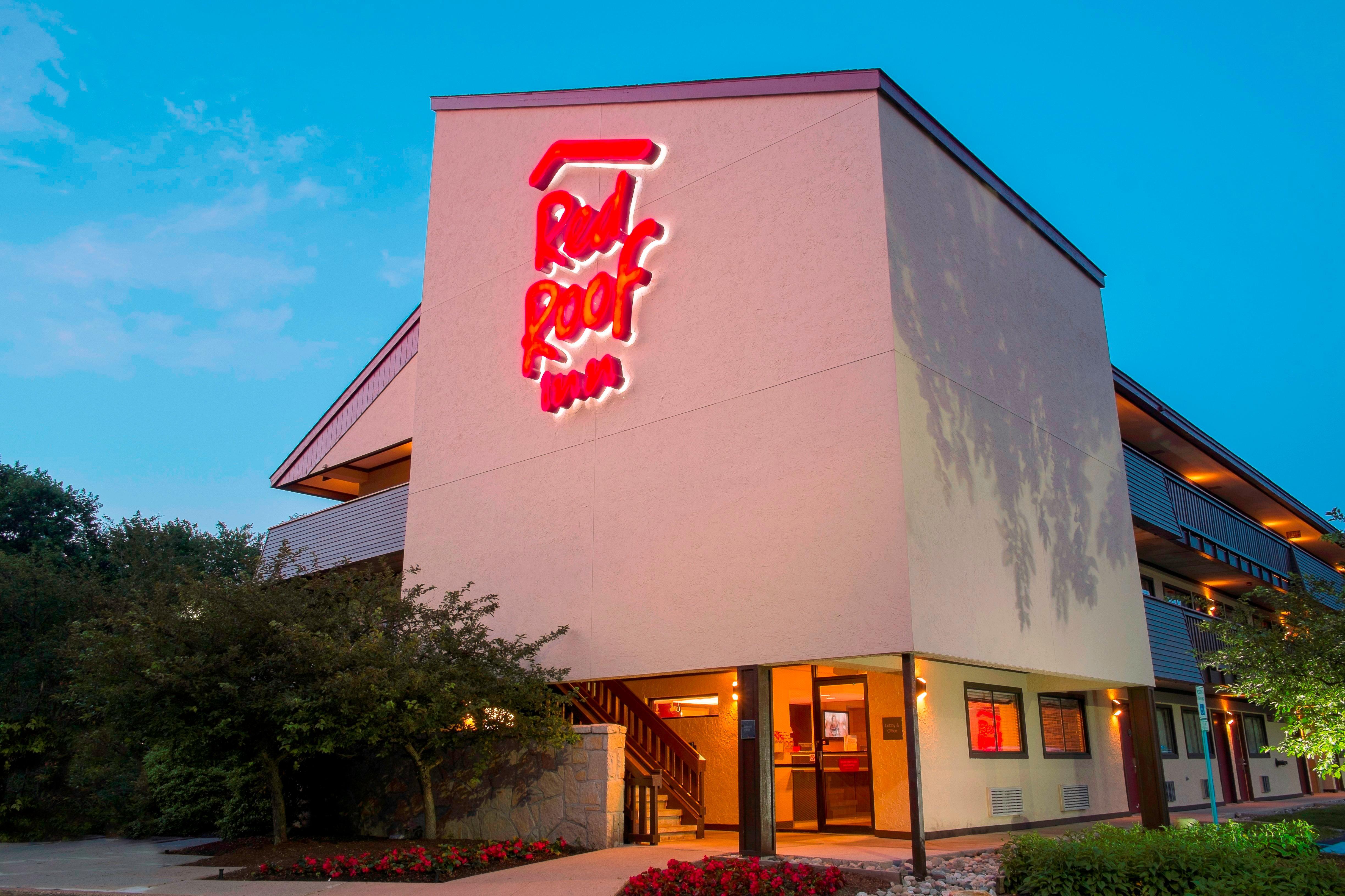 Red Roof Inn Philadelphia - Oxford Valley Langhorne Bagian luar foto