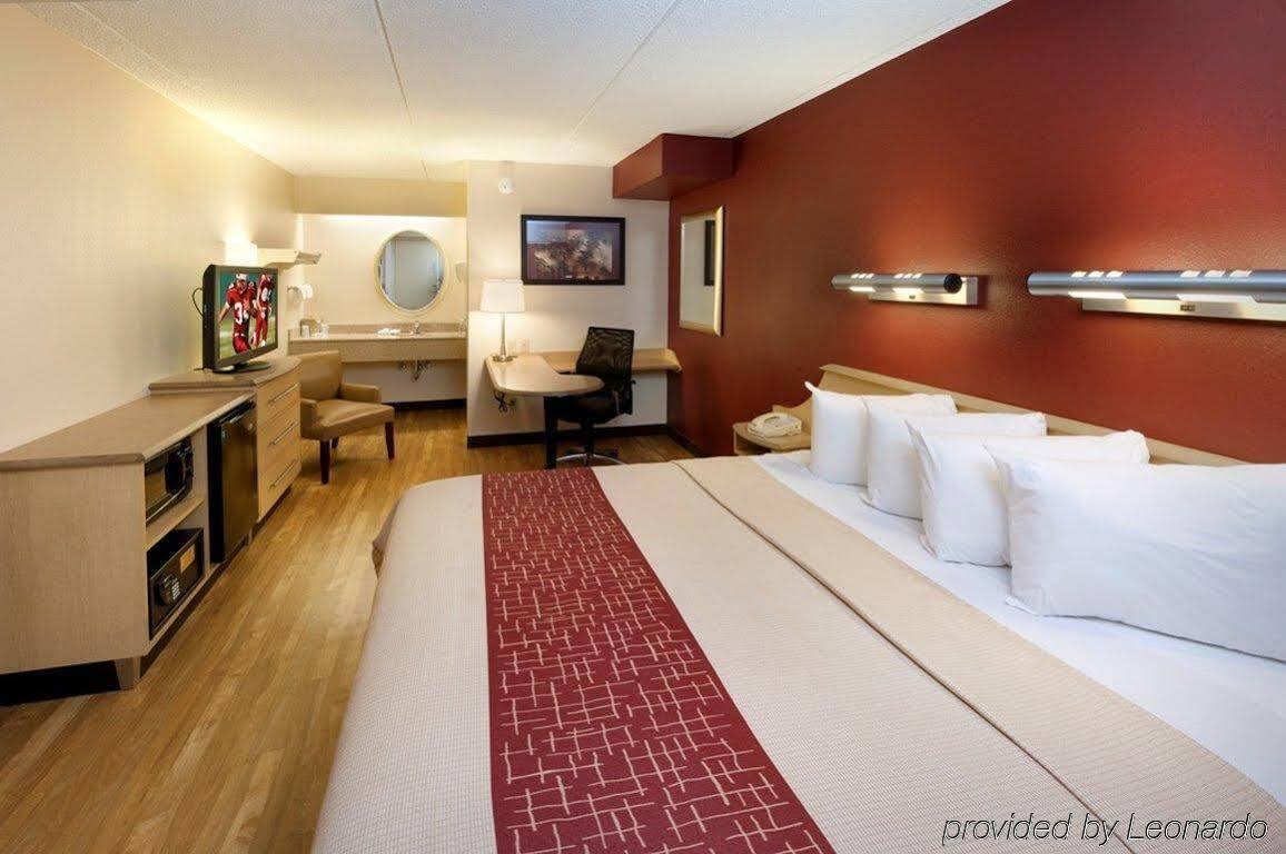 Red Roof Inn Philadelphia - Oxford Valley Langhorne Bagian luar foto
