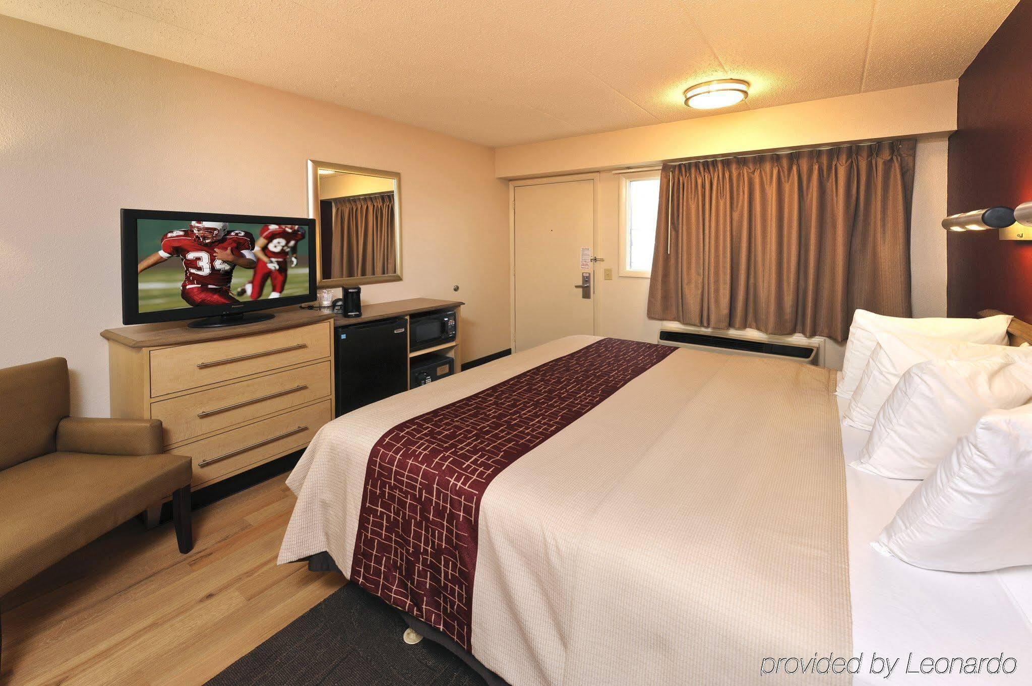 Red Roof Inn Philadelphia - Oxford Valley Langhorne Bagian luar foto